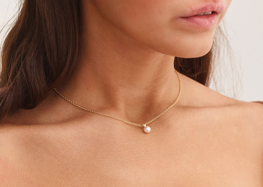 Penelope | Pearl necklace | VANBRUUN